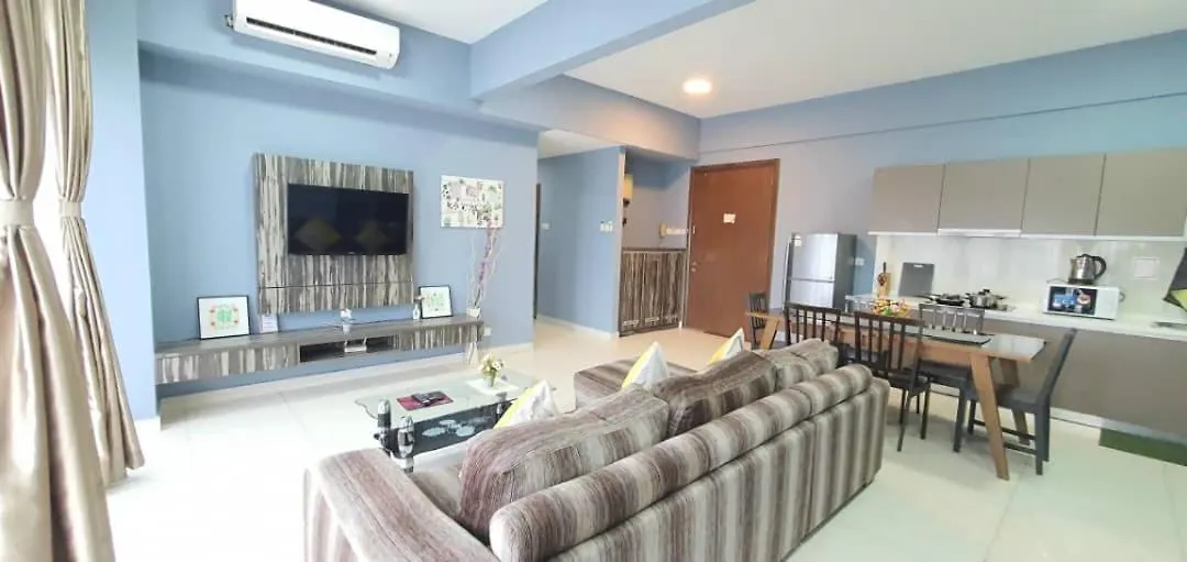 Apartment Regalia Suites With Infinity Pool Klcc By Staycation Homes Kuala Lumpur Malaysia