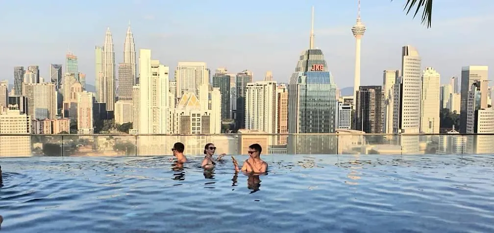 Regalia Suites With Infinity Pool Klcc By Staycation Homes Kuala Lumpur