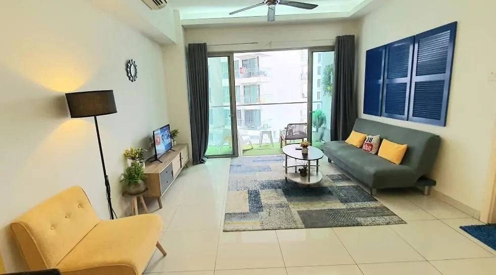 Regalia Suites With Infinity Pool Klcc By Staycation Homes Kuala Lumpur 0*,